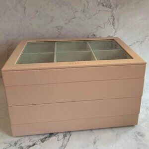 Vlando Stackable Jewelry Trays in Pink